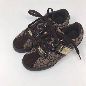 Guess woman sneakers size 6